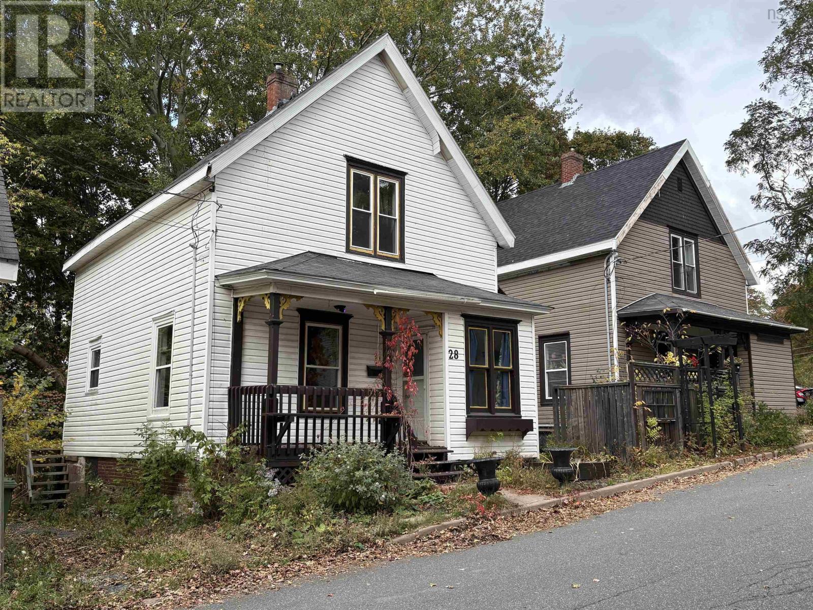 28 Alexander St, New Glasgow, NS B2H 2S3