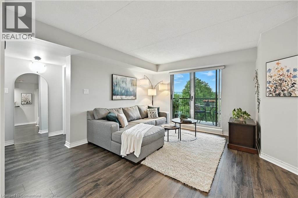 3499 Upper Middle Road Unit 404, Burlington, ON L7M 4M7
