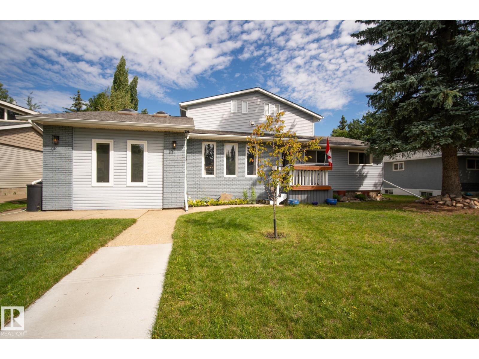 127 Pine St, Sherwood Park, AB T8A 1G9