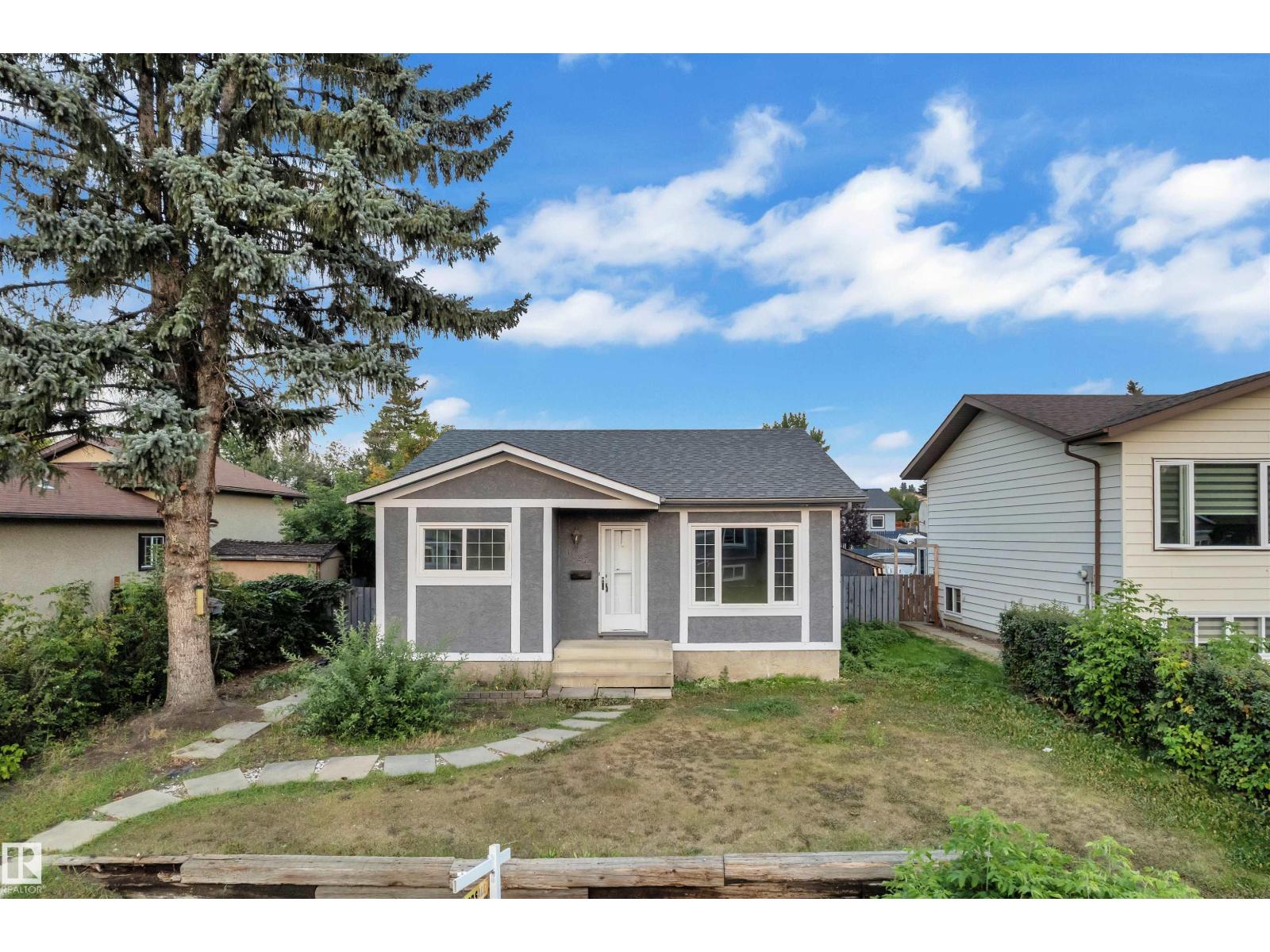 61 St Nw Unit 1027, Edmonton, AB T6L 3W2