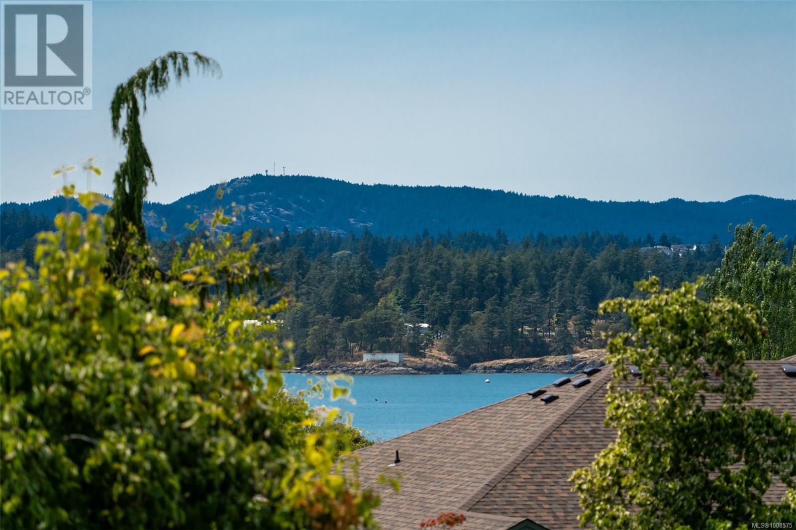 126 Hallowell Rd Unit 22 Rd, View Royal, BC V9A 7K2