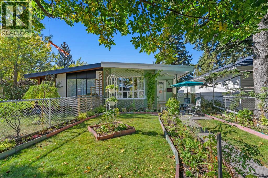 41 Street Sw Unit 3725, Calgary, AB T3E 3L6