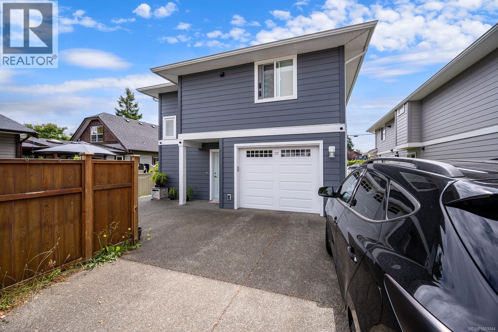 719 9 Street, Courtenay, BC V9N 9P1