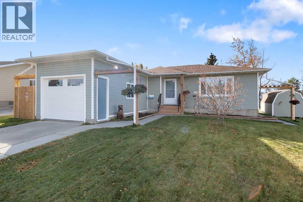 3 Isbister Ave, Swan Hills, AB T0G 2C0
