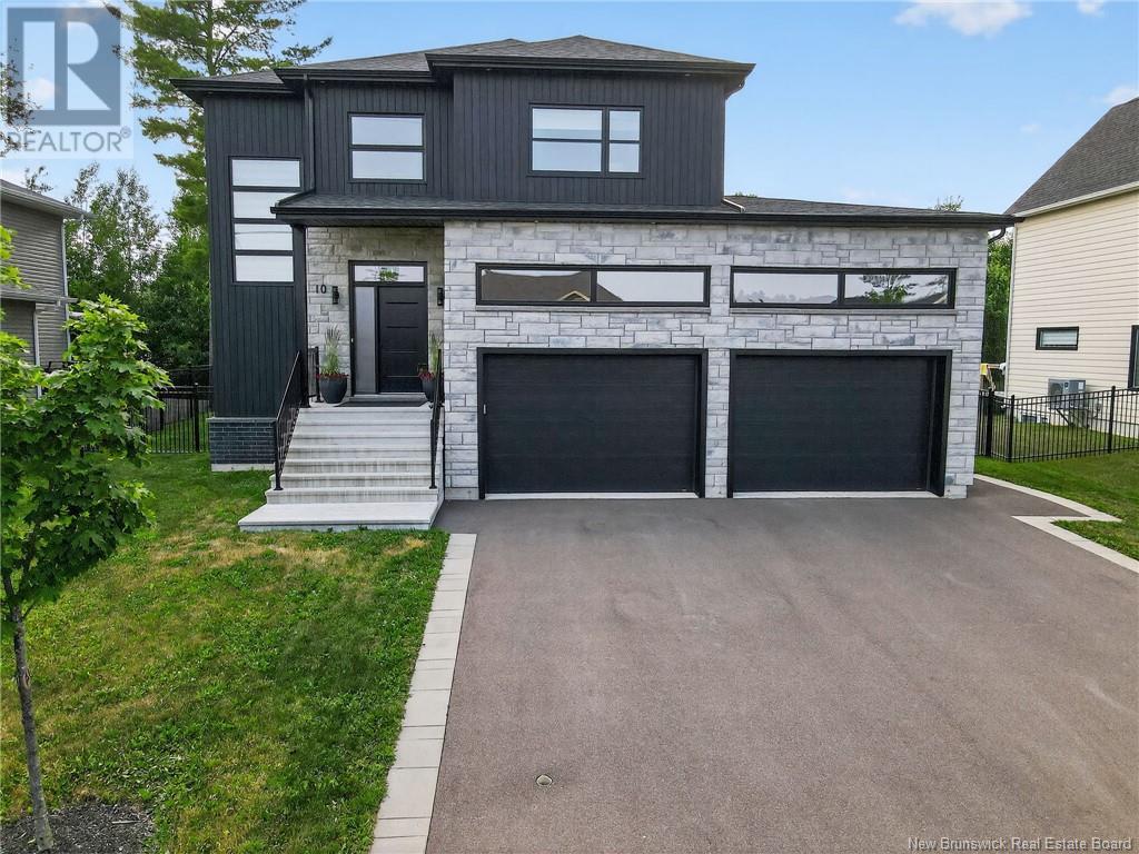 10 Rosebank Cres, Riverview, NB E1B 0R6