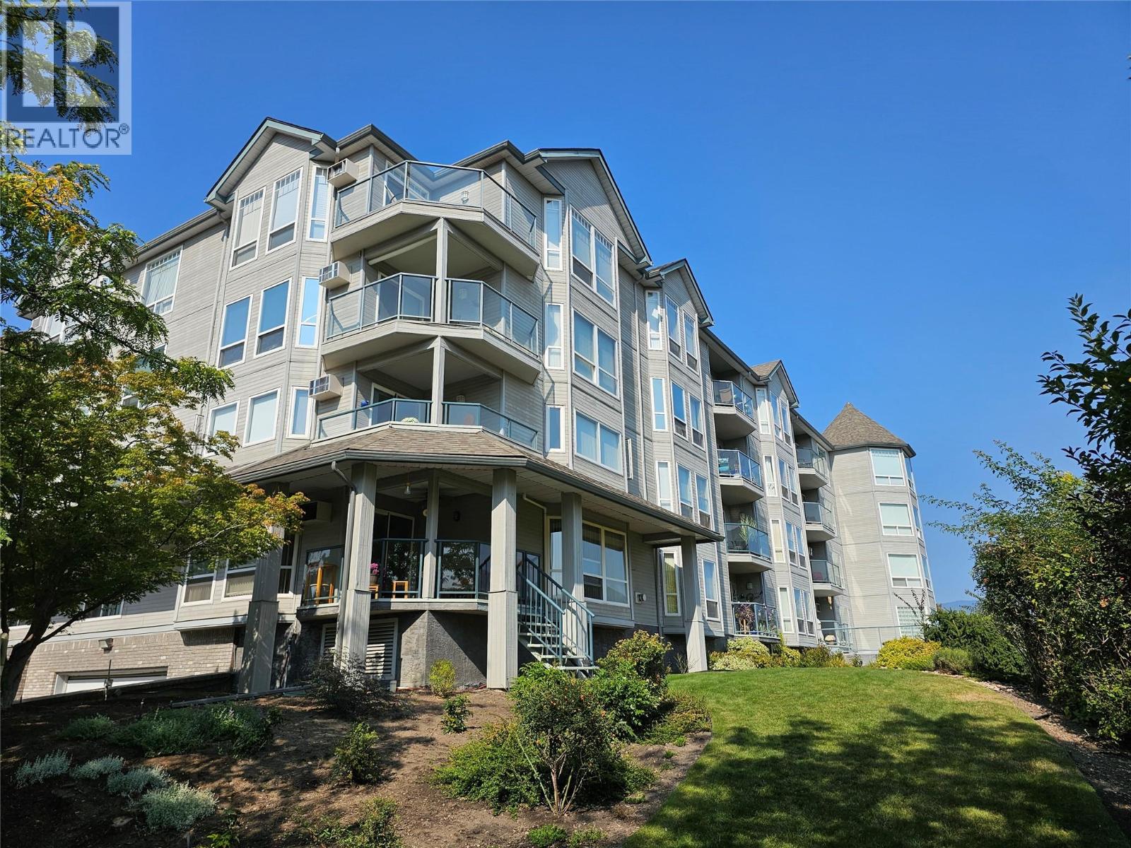 3221 Centennial Drive Unit 204, Vernon, BC V1T 2T8