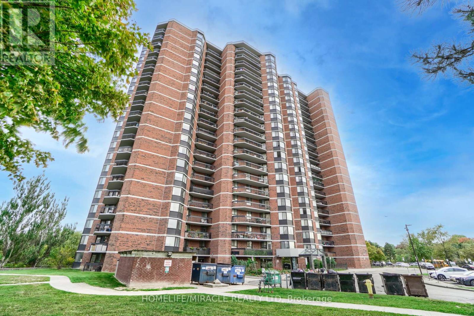 208 236 Albion Rd, Toronto, ON M9W 6A6