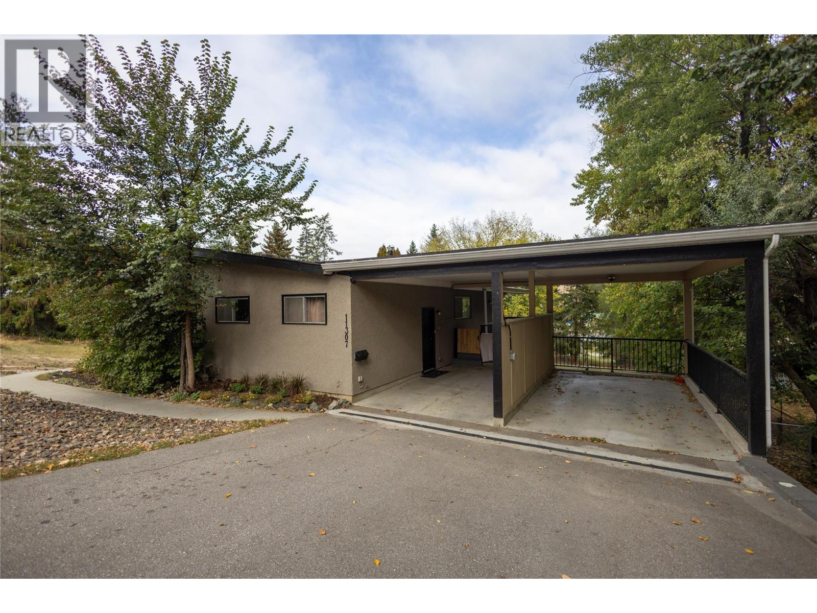 11307 Coldstream Creek Rd, Coldstream, BC V1B 1E1