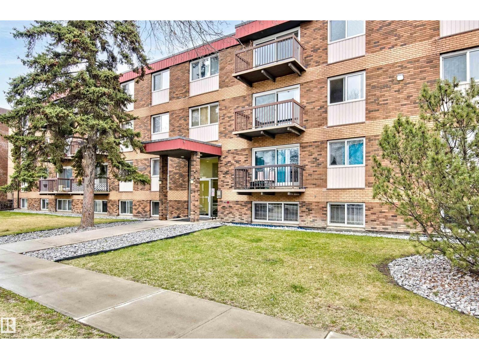 10725 111 Street Northwest #402, Edmonton, AB T5H 3G2