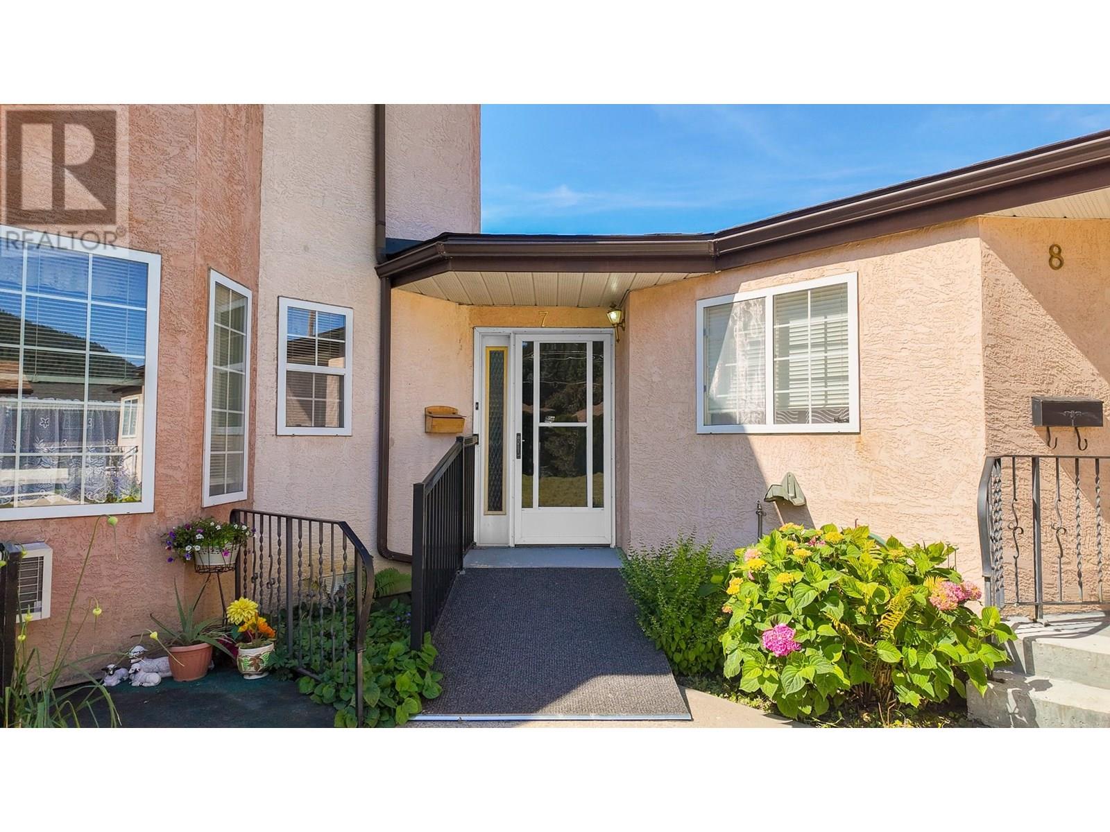 1907 Pine Street Unit 7, Creston, BC V0B 1G5