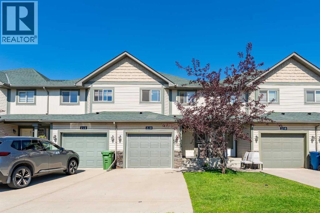 220 Bayside Pt SW, Airdrie, AB T4B 2X6