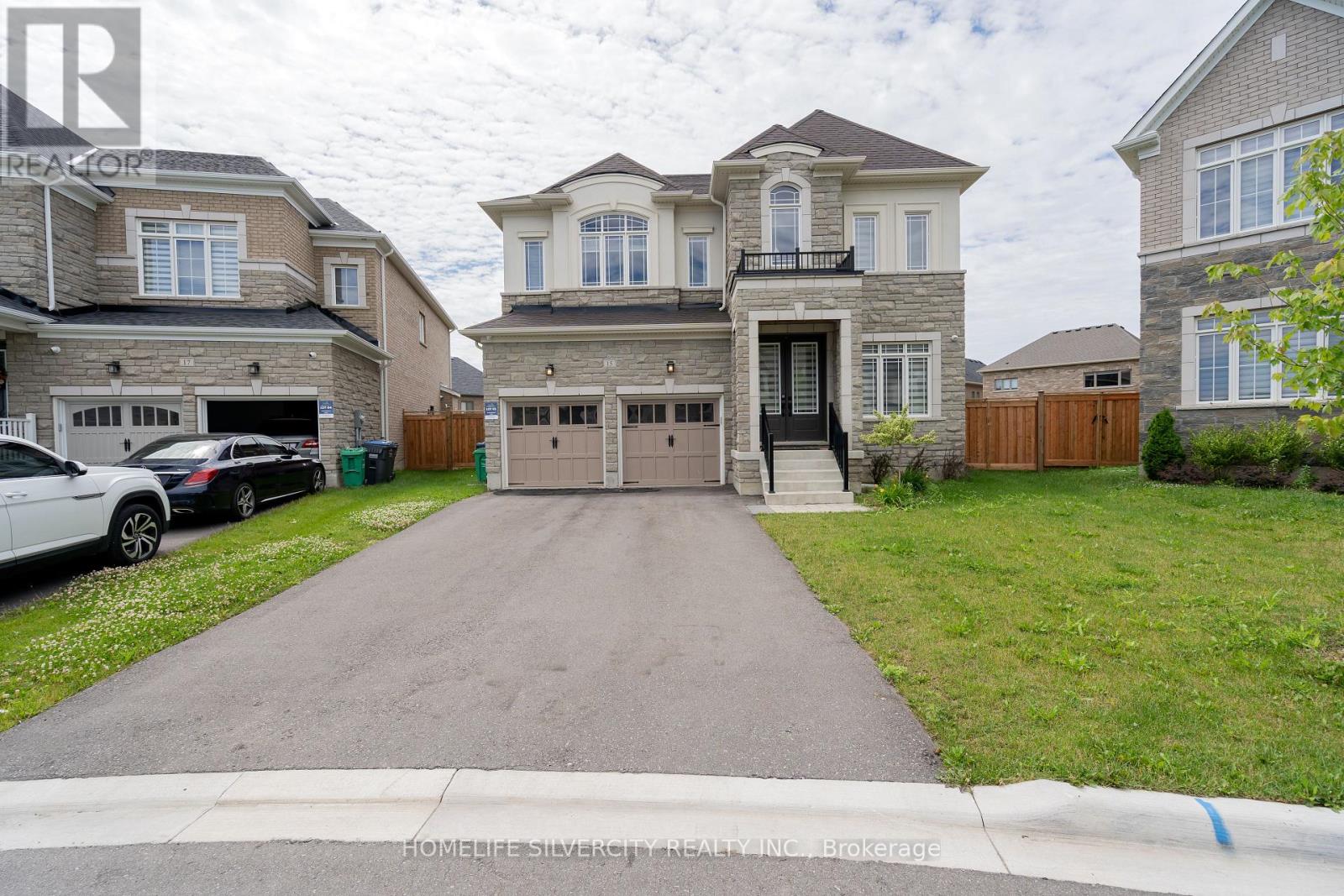 15 Moonstruck St NE, Caledon, ON L7C 3A3