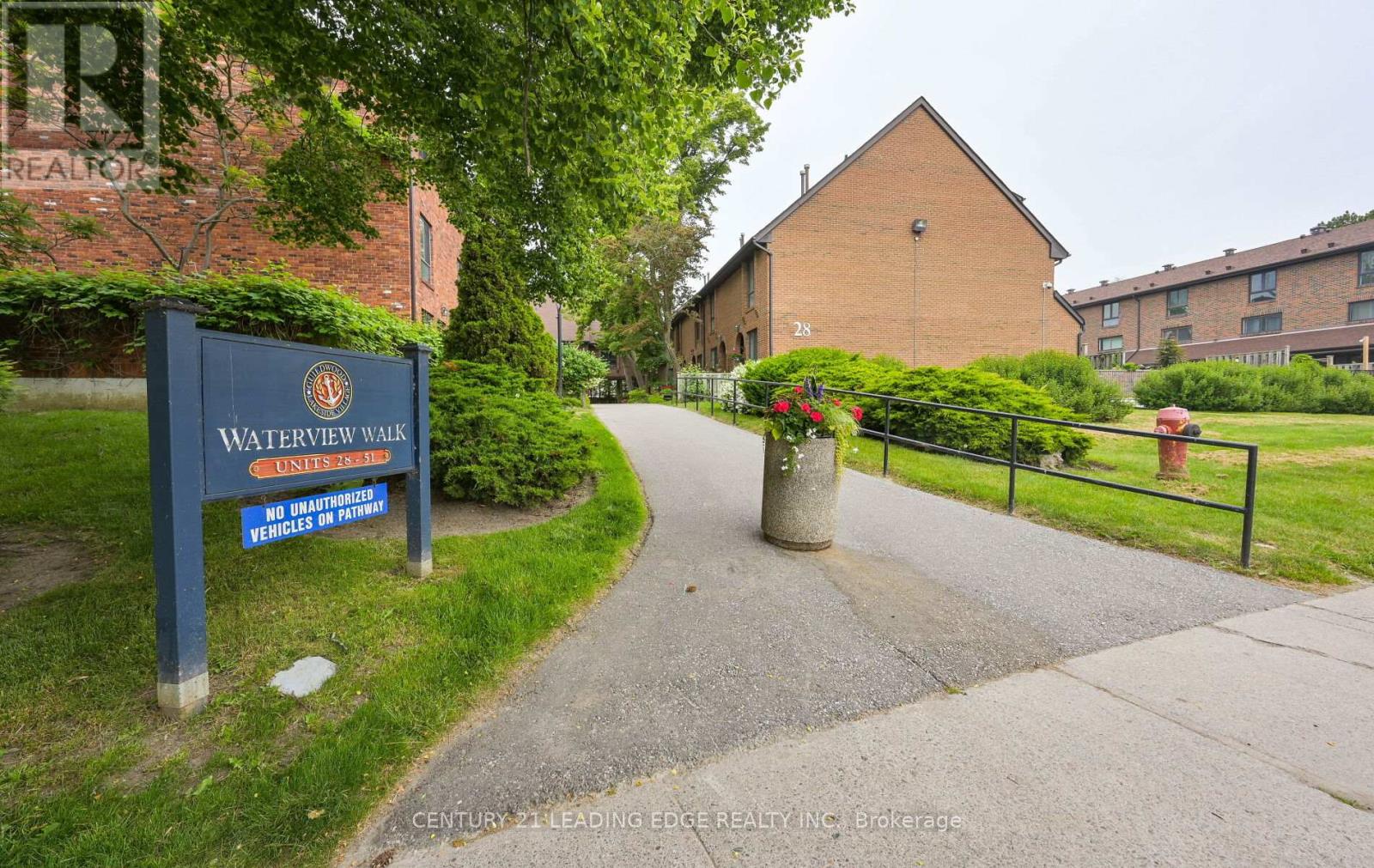 70 28 Livingston Rd, Toronto, ON M1E 4S5