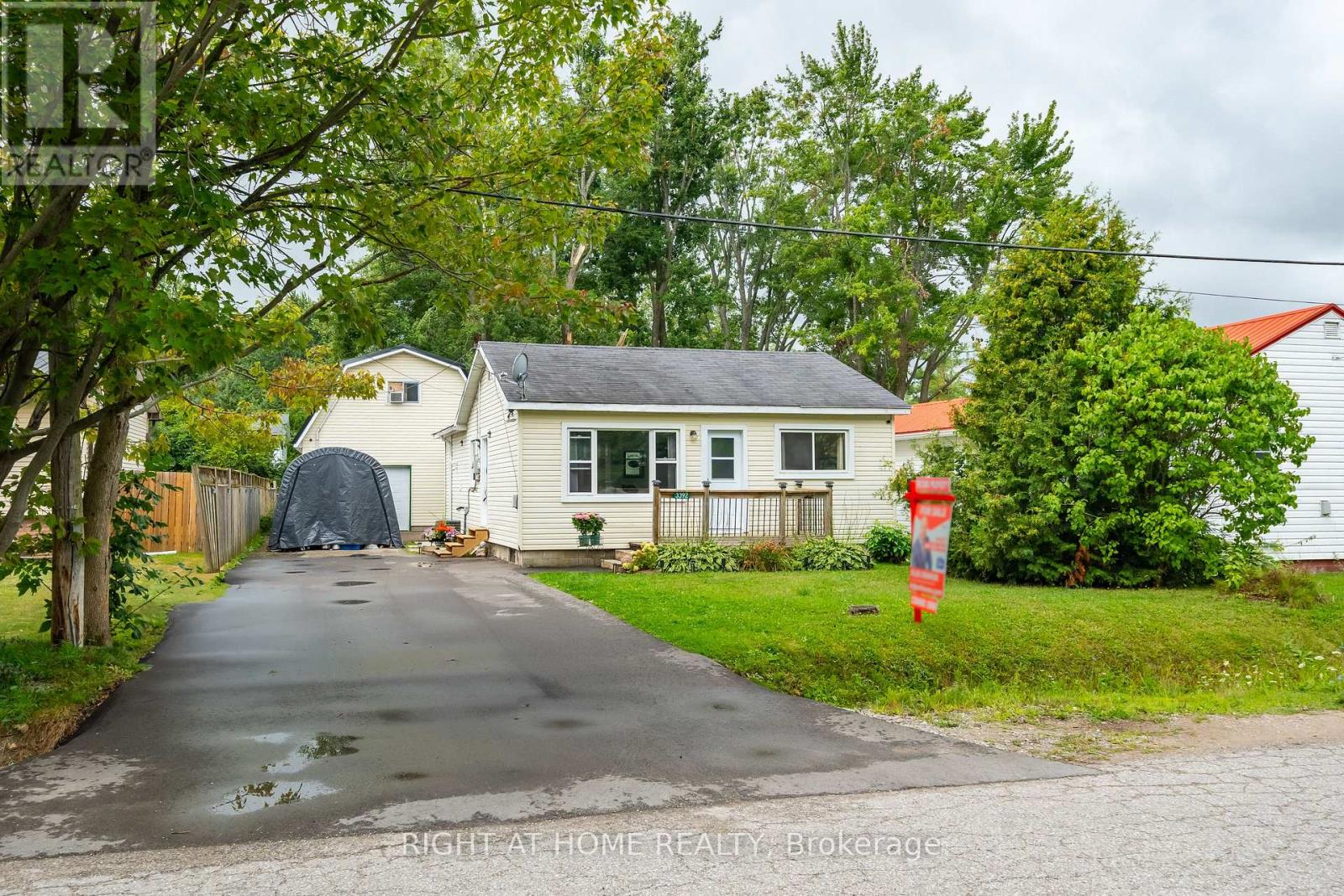 3392 Coronation Ave, Severn, ON L0K 1G0