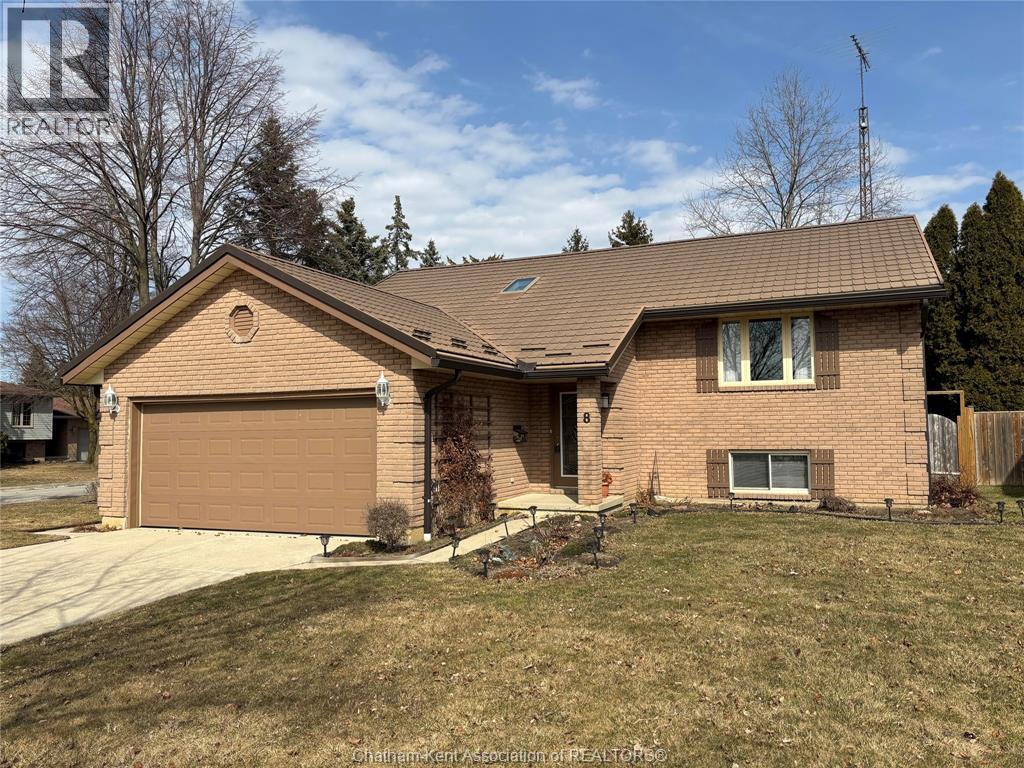 8 Lancefield Pl, Chatham, ON N7L 2M3