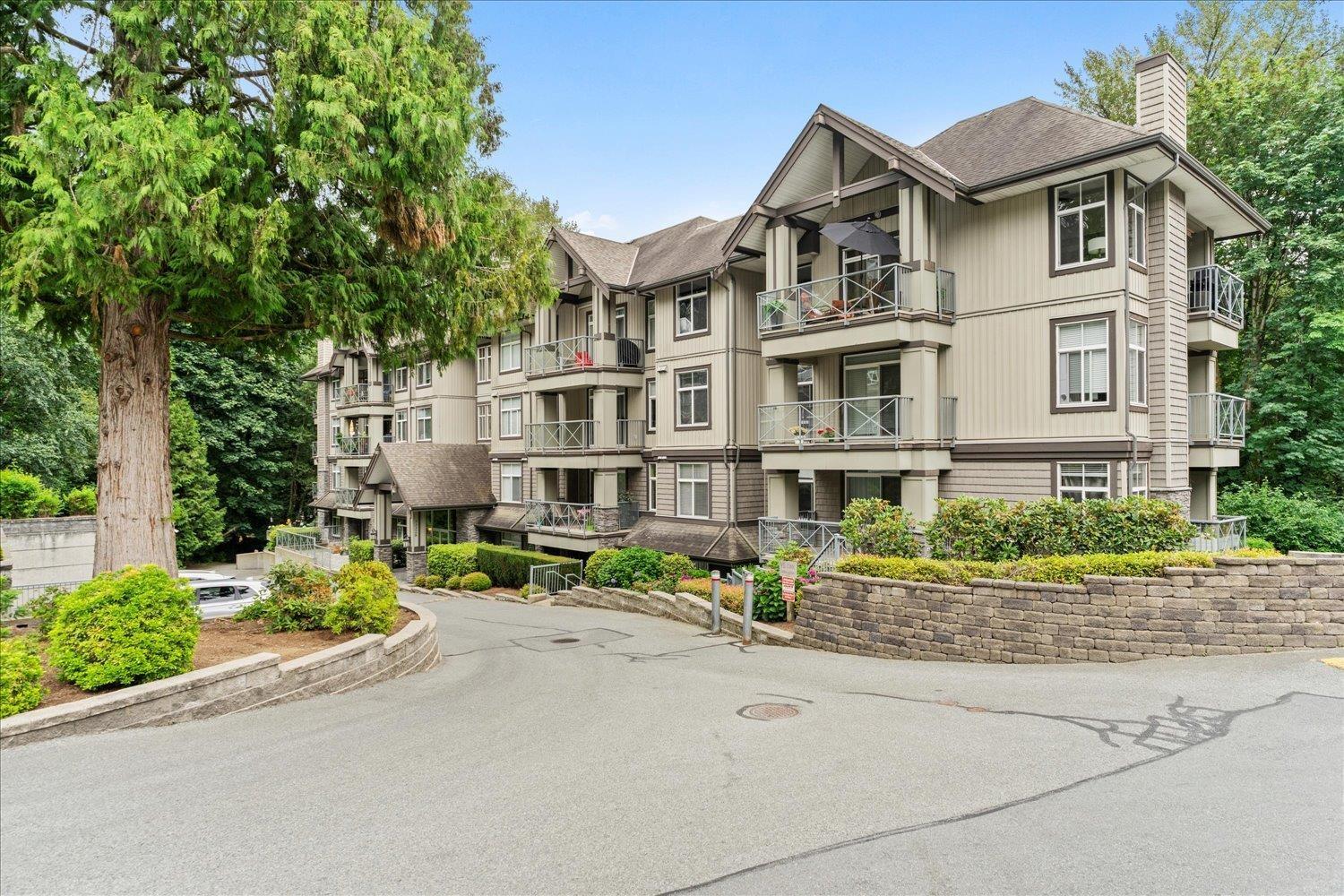 33328 E Bourquin Crescent Unit 308, Abbotsford, BC V2S 1Y1