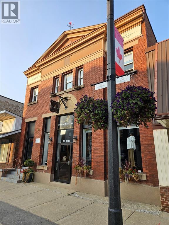 211 Main St, Glencoe, ON N0L 1N0