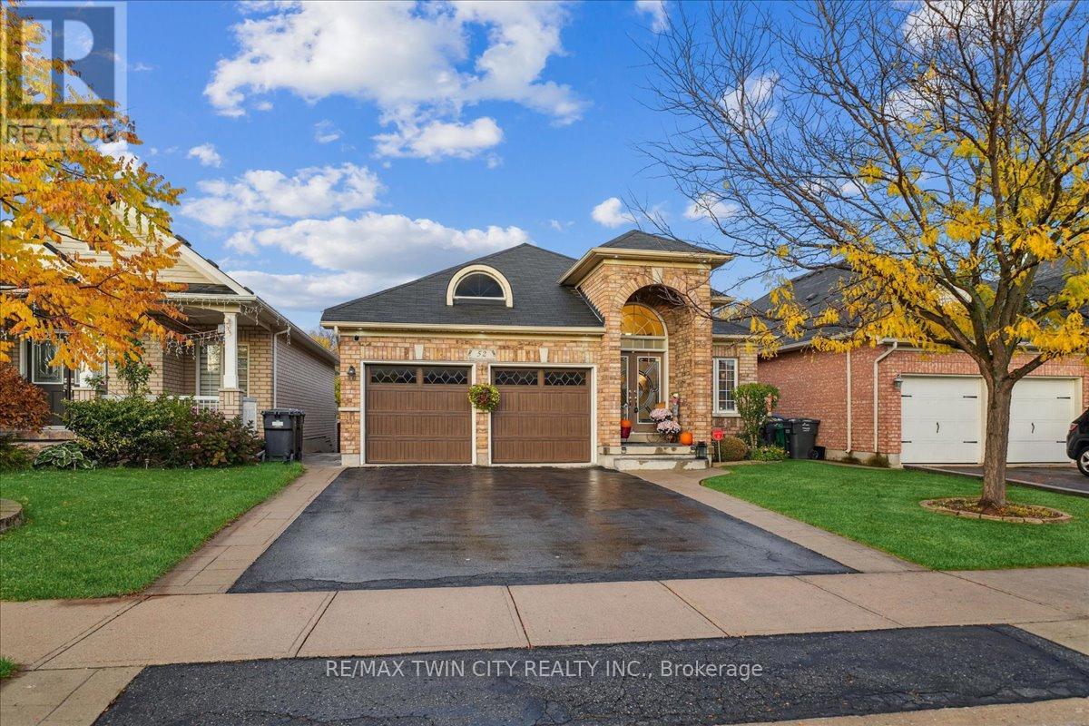 52 Mistycreek Cres, Brampton, ON L7A 3E8