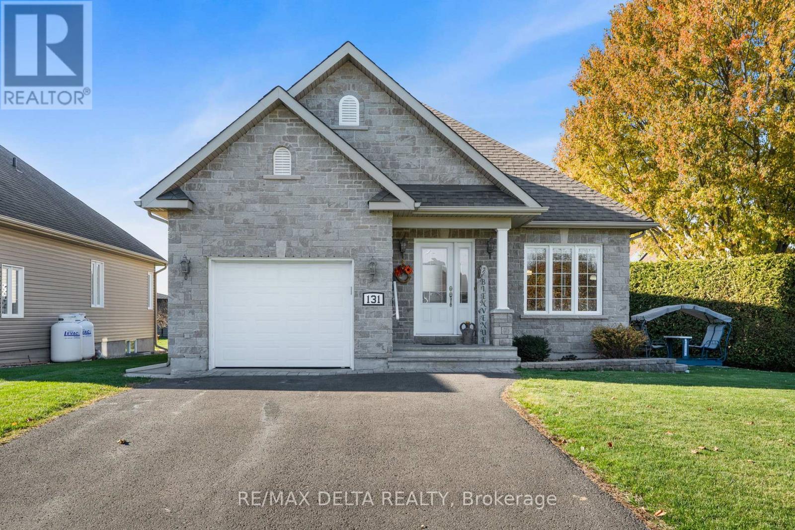 131 Caledonia Rd, The Nation, ON K0C 2B0