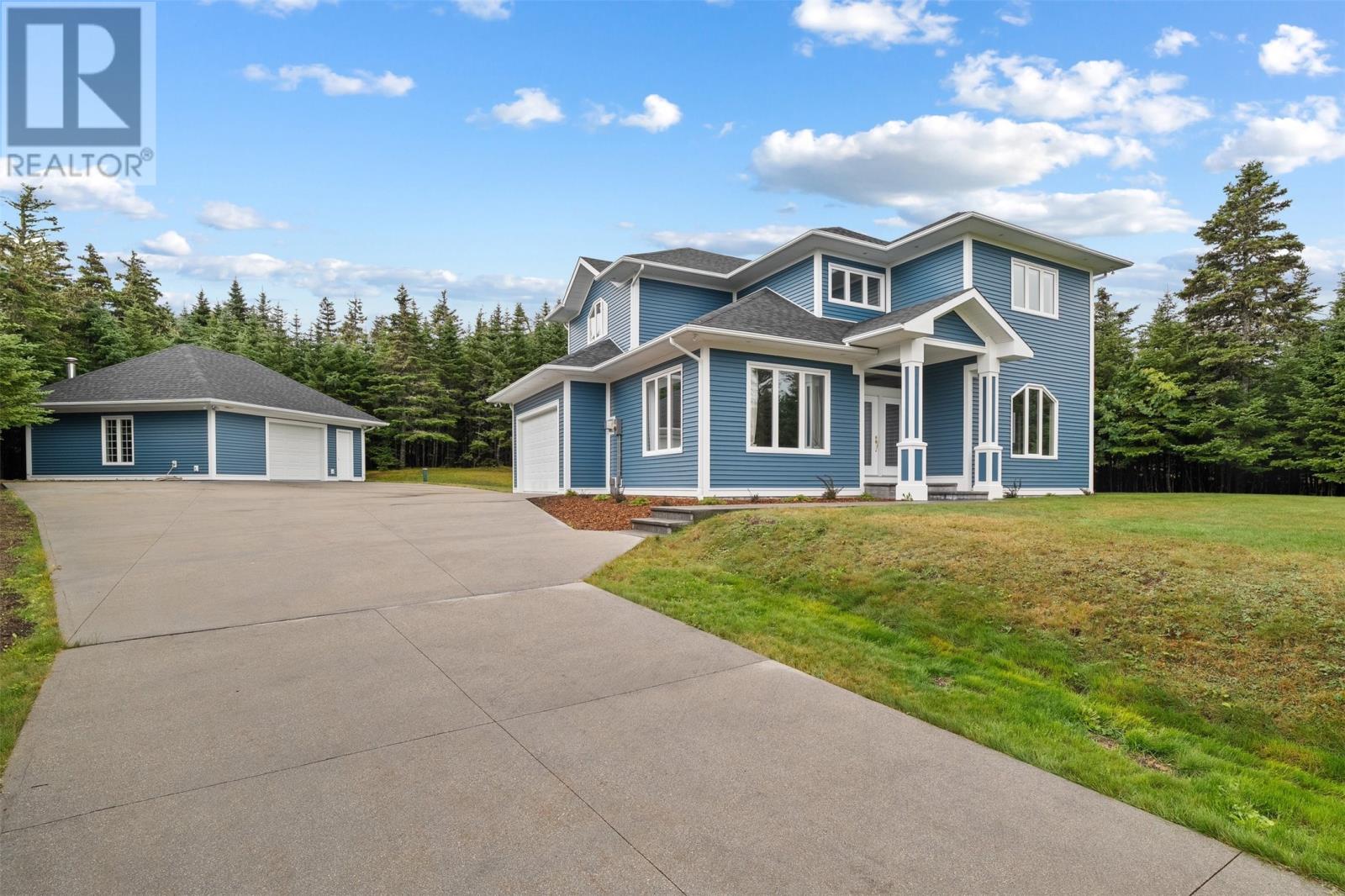 8 Cayman Dr, Portugal Cove-st. Philip's, NL A1M 3E3
