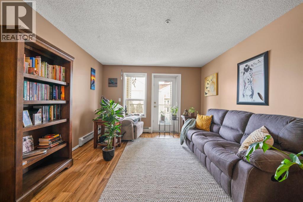56 Carroll Crescent Unit 205, Red Deer, AB T4P 3Y3