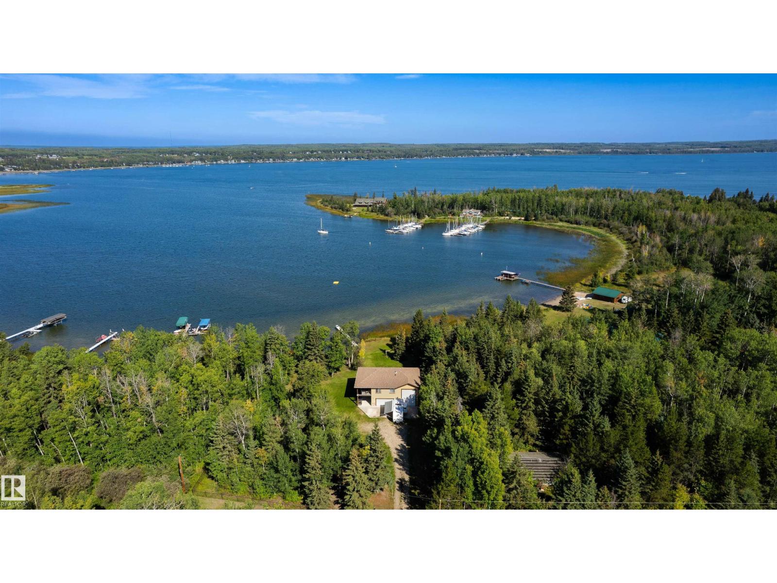 4 Sunshine Bay Rd, Rural Parkland County, AB T0E 0V0