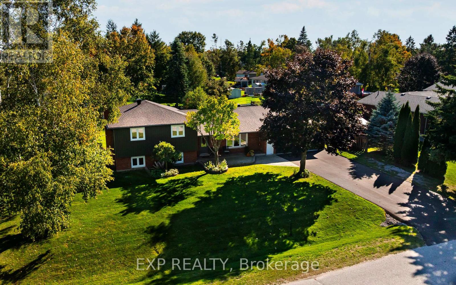 258 Nelson Cres, Innisfil, ON L9S 1E7