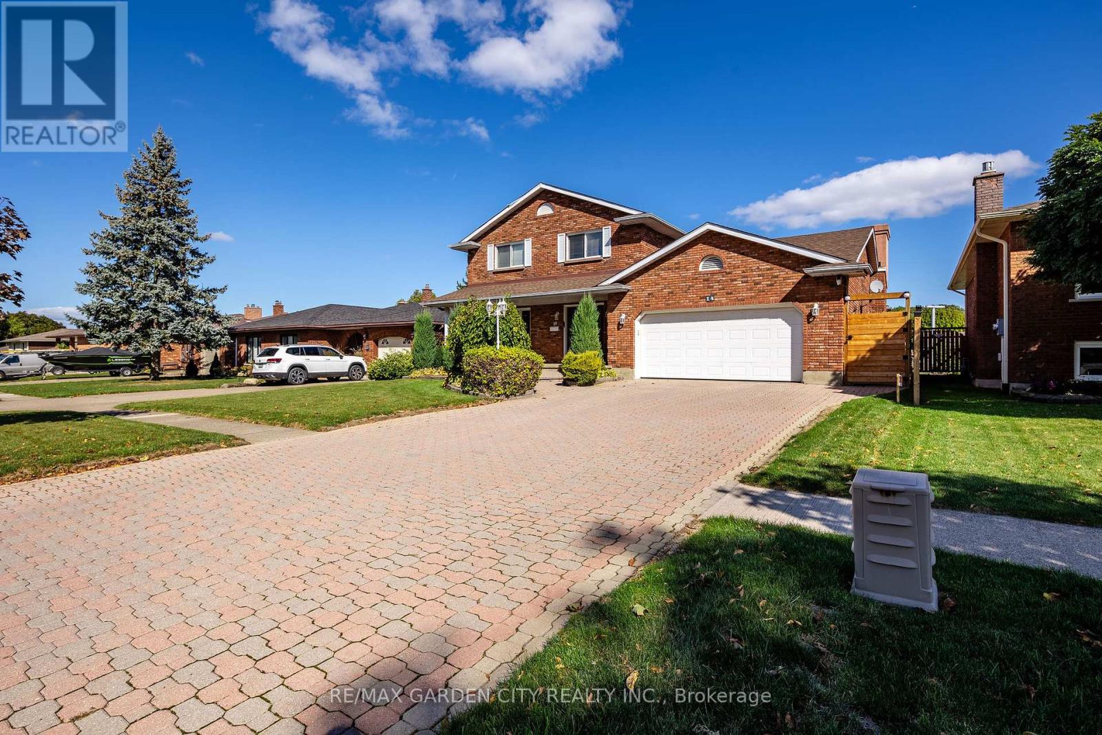 14 Tupper Dr, Thorold, ON L2V 4C7