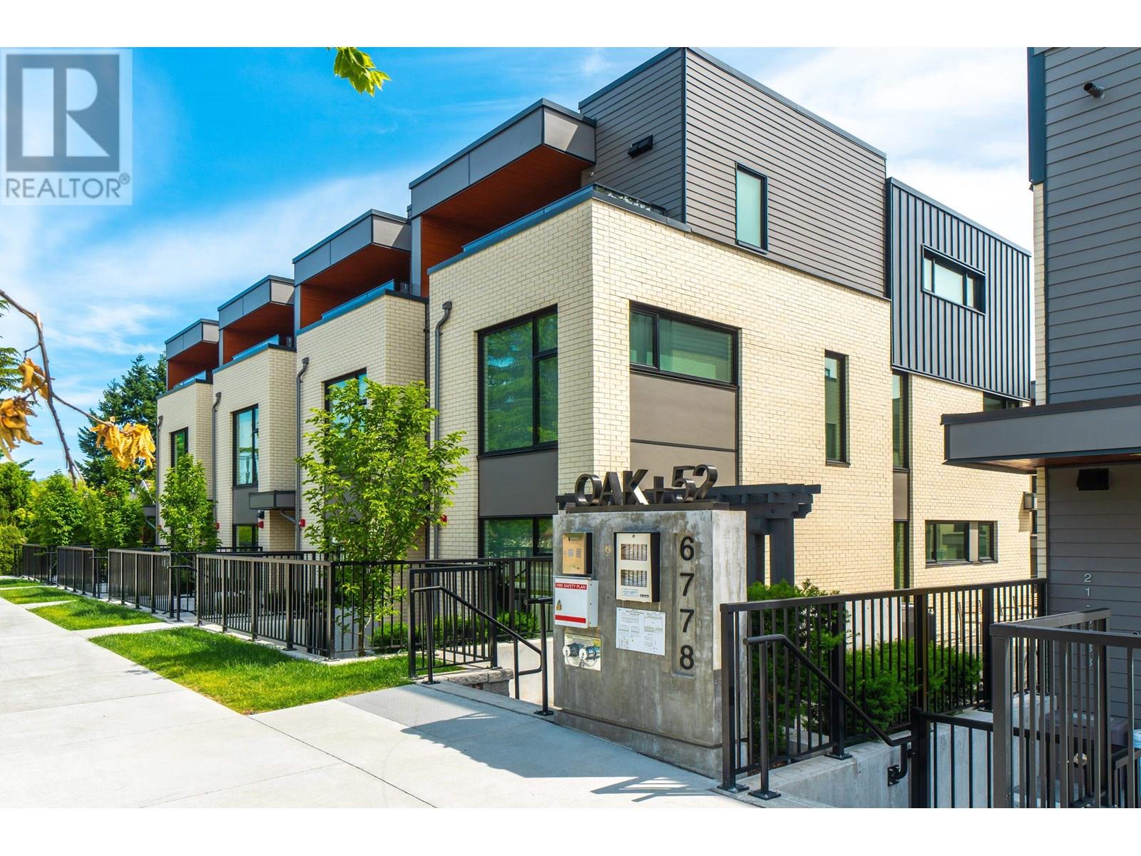 6778 Oak Street Unit 12, Vancouver, BC V6P 0L2