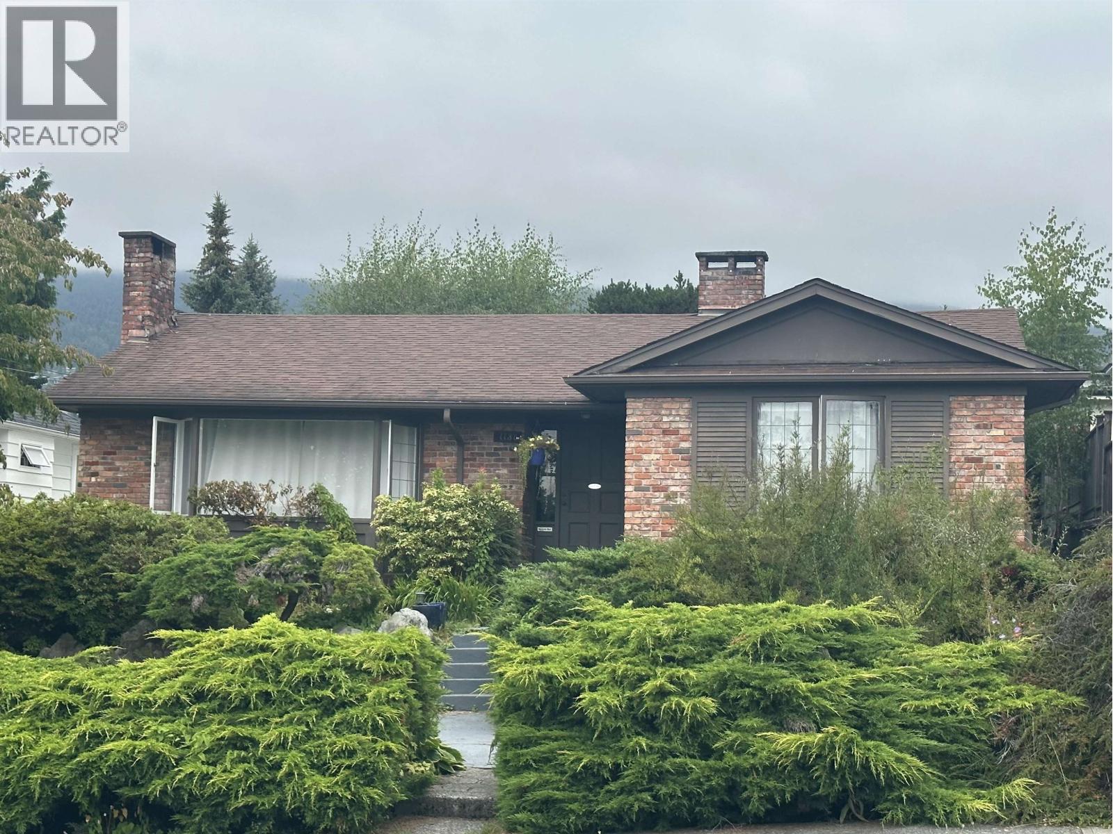 1131 Fulton Ave, West Vancouver, BC V7T 1N4
