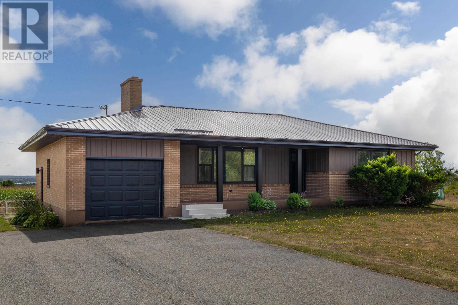 13647 St Peters Rd, Dunstaffnage, PE C1N 0M7