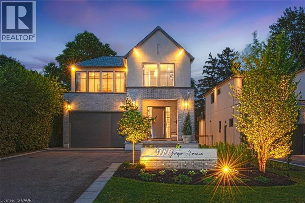 977 Gorton Ave, Burlington, ON L7T 1S6