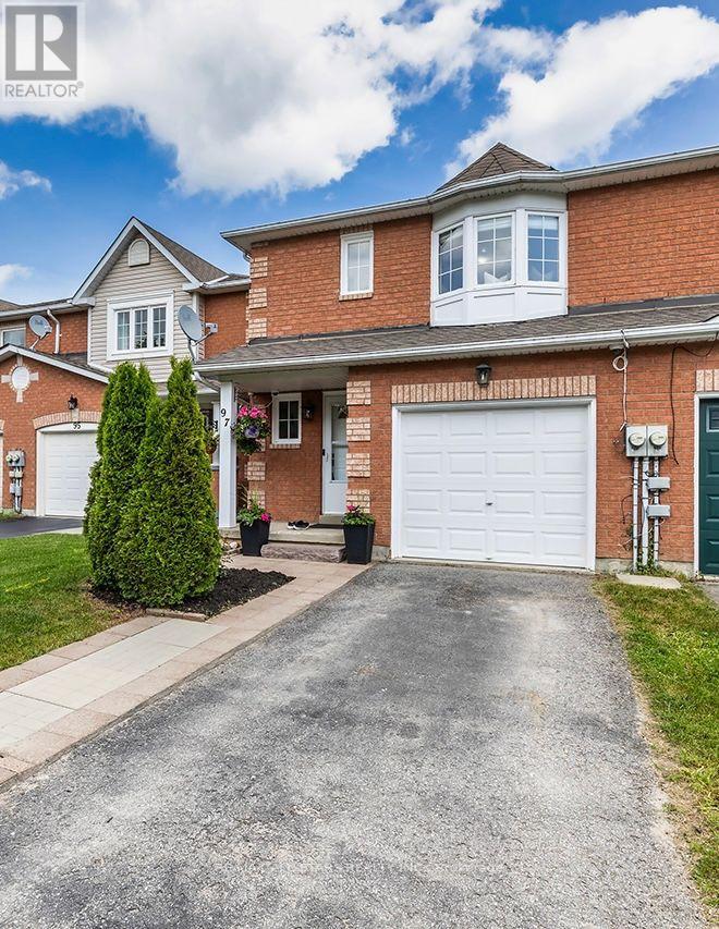 97 Lorne St, Brock Sunderland, ON L0C 1H0