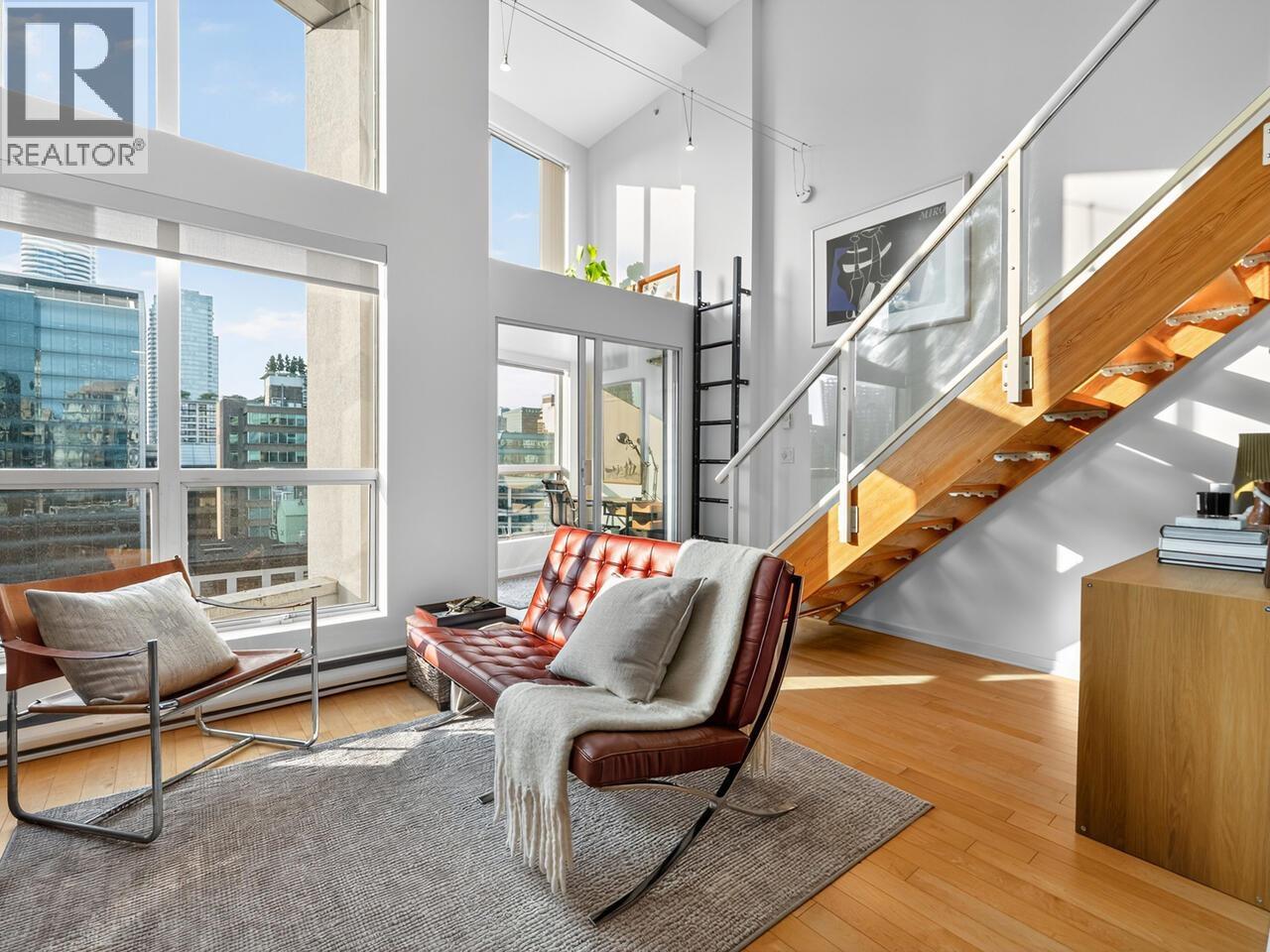 933 Seymour Street Unit 804, Vancouver, BC V6B 6L6