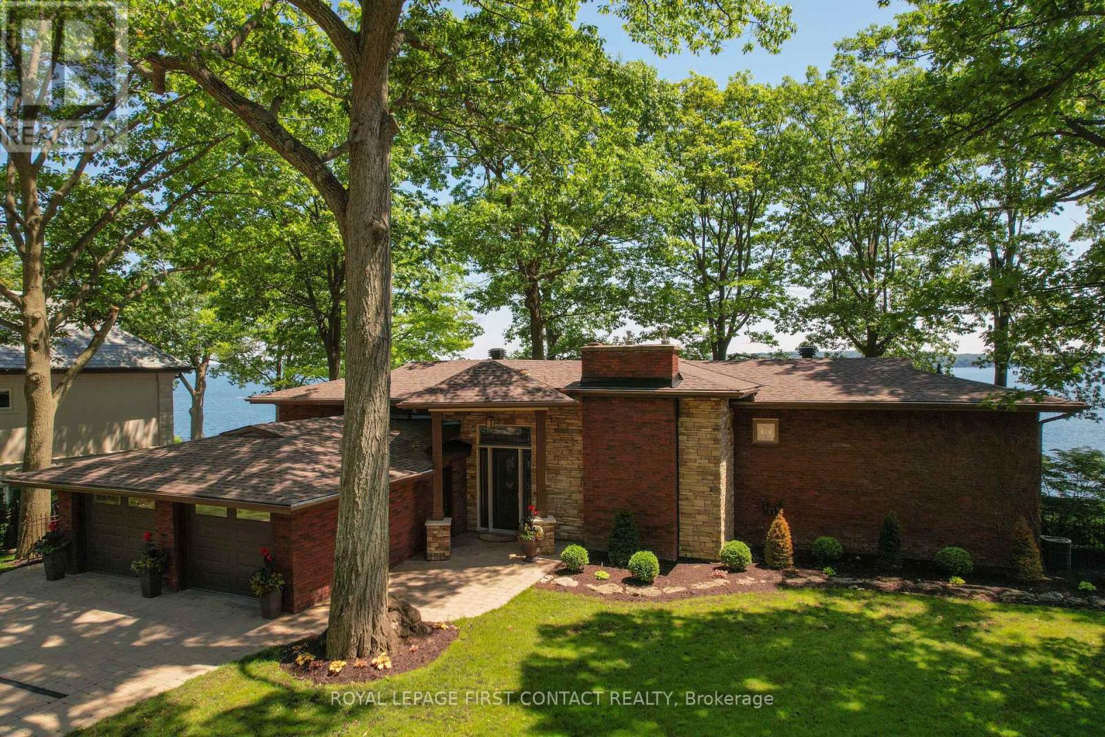 13 Georgina Dr, Oro-medonte Shanty Bay, ON L4M 1E9