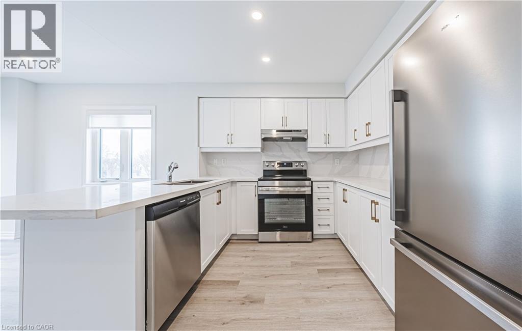 55 Dryden Ln, Hamilton, ON L8H 1L9