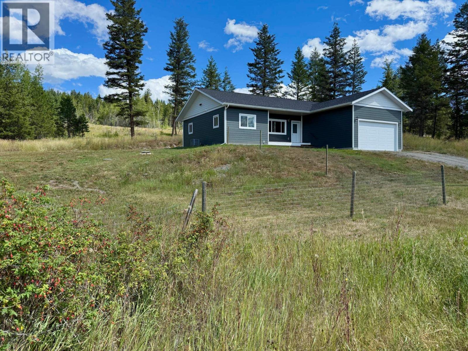 3791 Dodge Rd, Lac La Hache, BC V0K 1T1