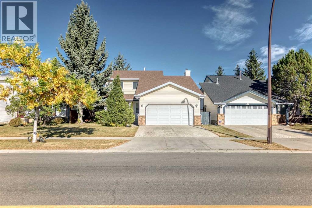 656 Woodbine Blvd SW, Calgary, AB T2W 4W4