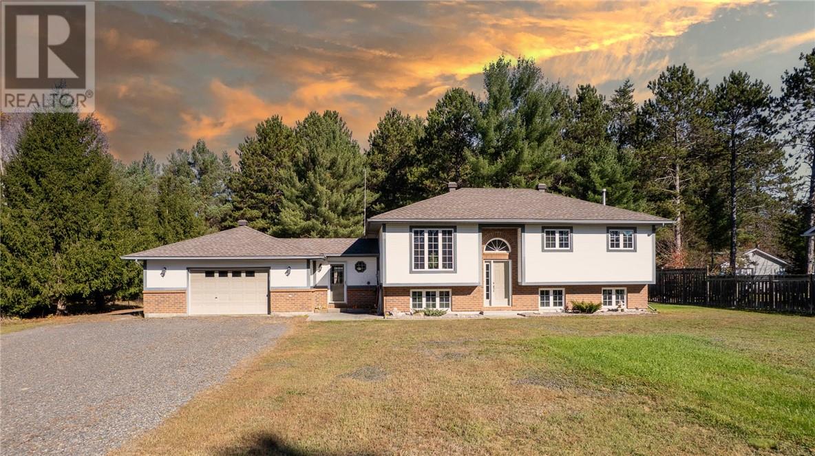 2219 Lee Valley Rd, Espanola, ON P5E 1P7