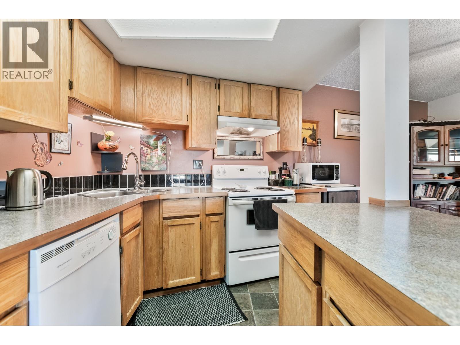 11900 228 Street Unit 37, Maple Ridge, BC V2X 6L9