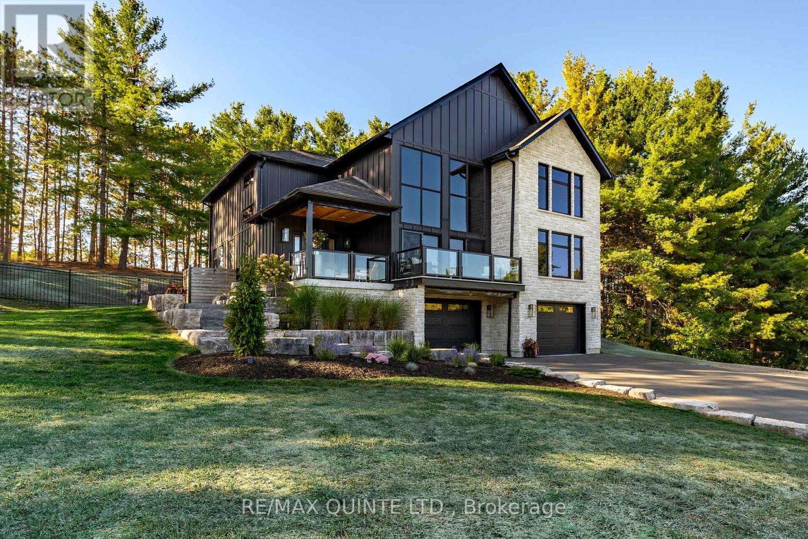 19 Geen Rd, Tweed Hungerford Twp, ON K0K 3E0