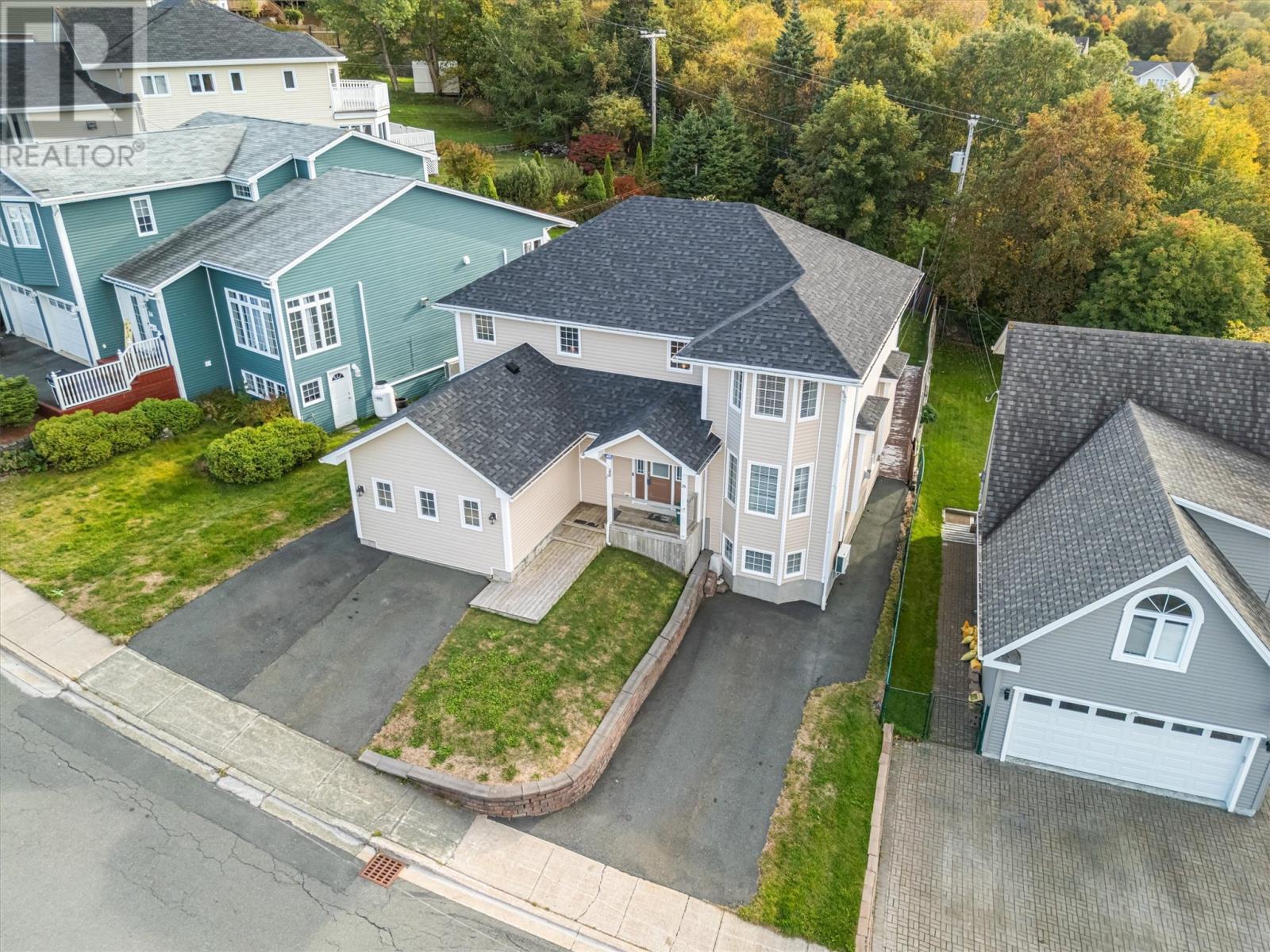 24 Huntingdale Dr, St. John's, NL A1G 1T9