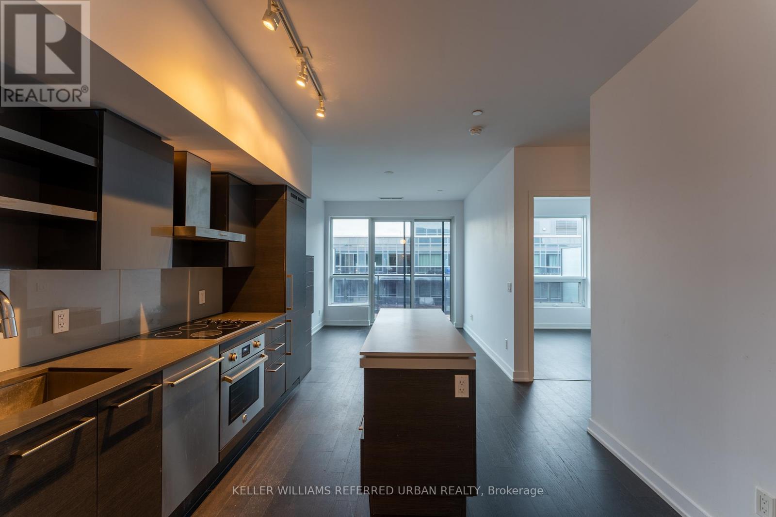 1030 King St W Ph17 St, Toronto, ON M6K 3N3