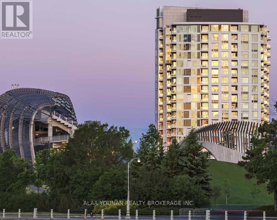 102 3075 Trafalgar Rd, Oakville, ON L6H 0R5