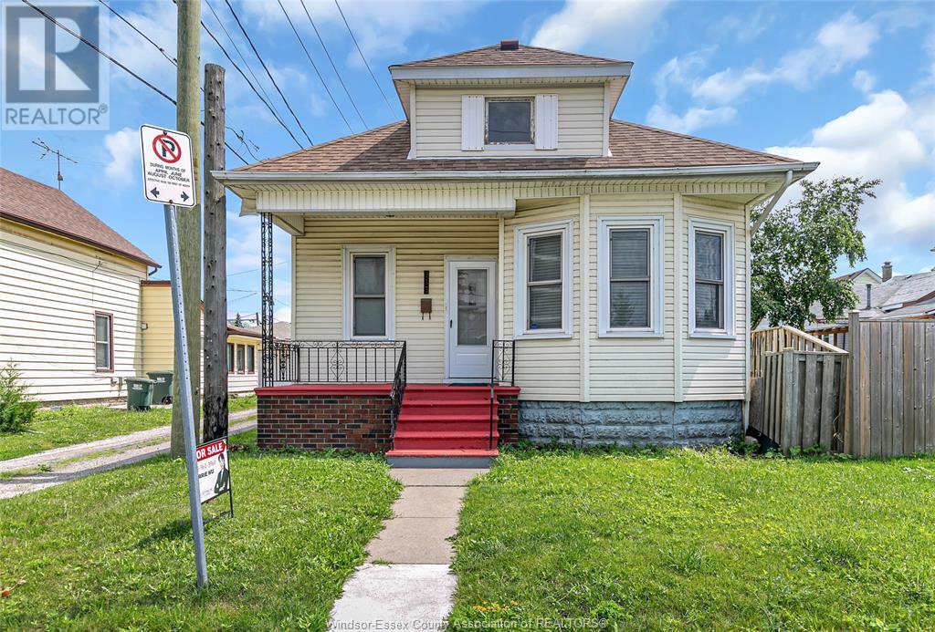 933 Chatham St E, Windsor, ON N9A 2Y1