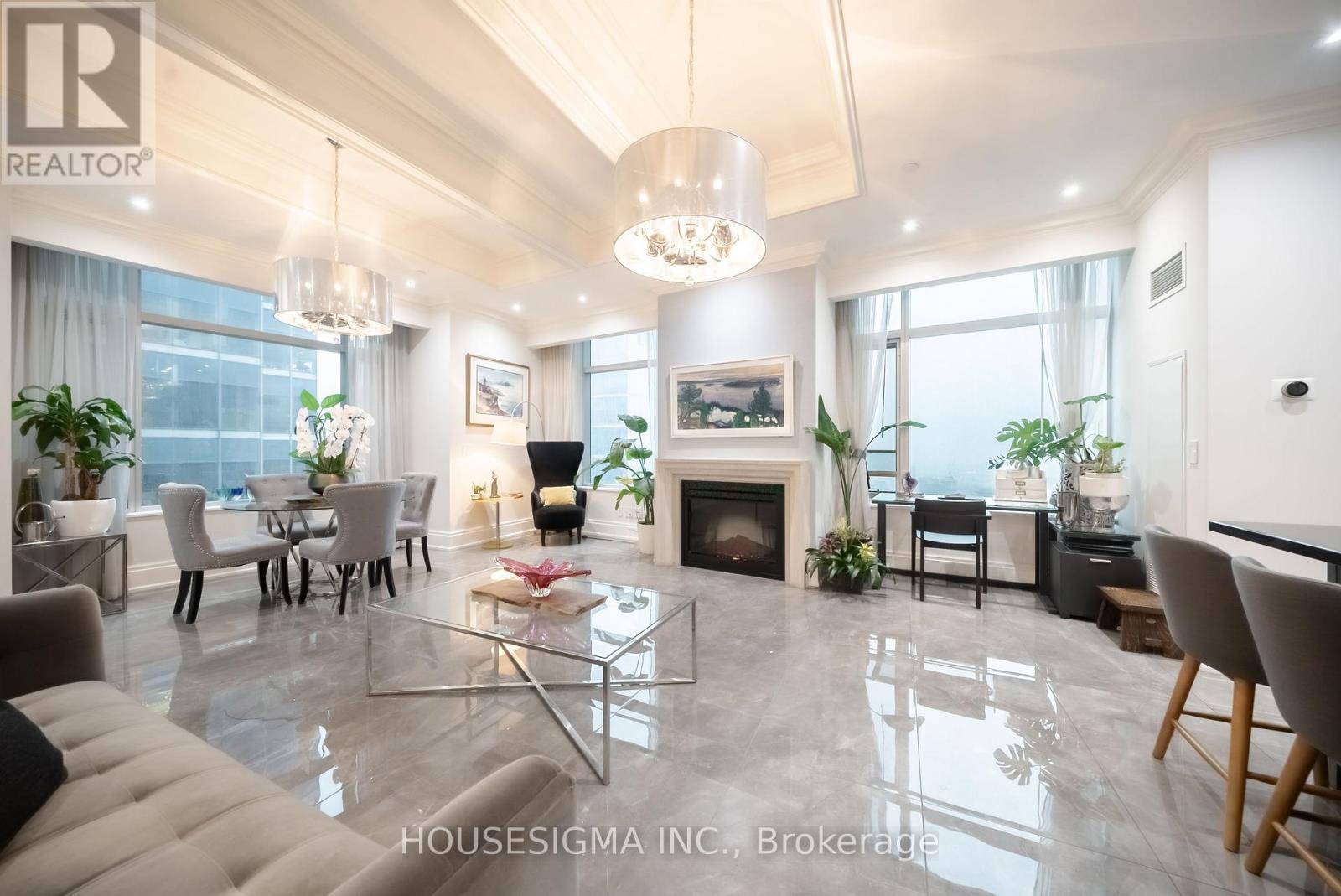 4203 311 Bay St, Toronto, ON M5H 4G5