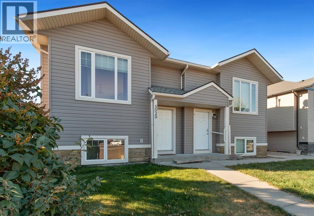 5029 48 Street #a, Olds, AB T4H 1H3