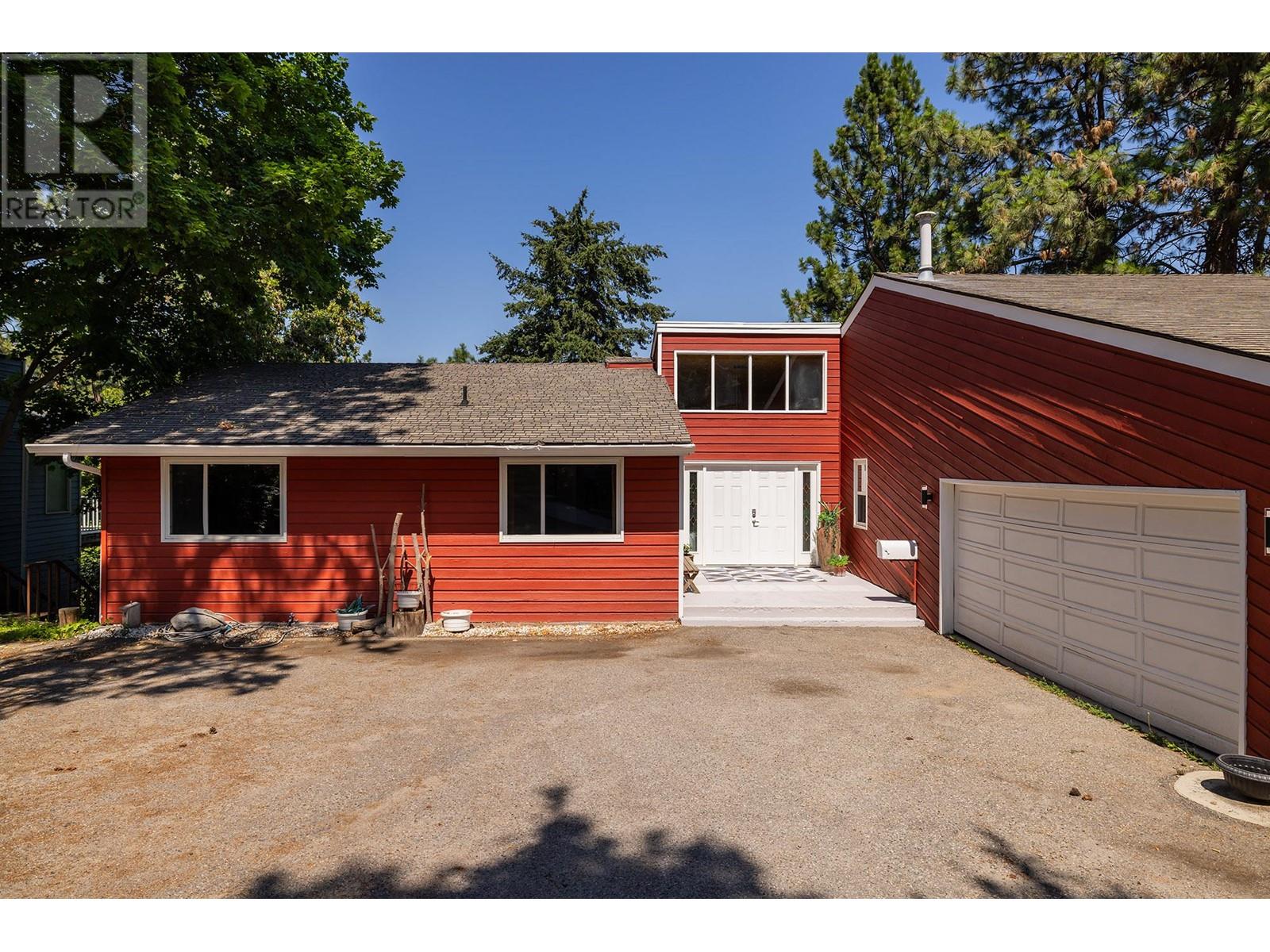 2172 Michelle Cres, West Kelowna, BC V1Z 3B6