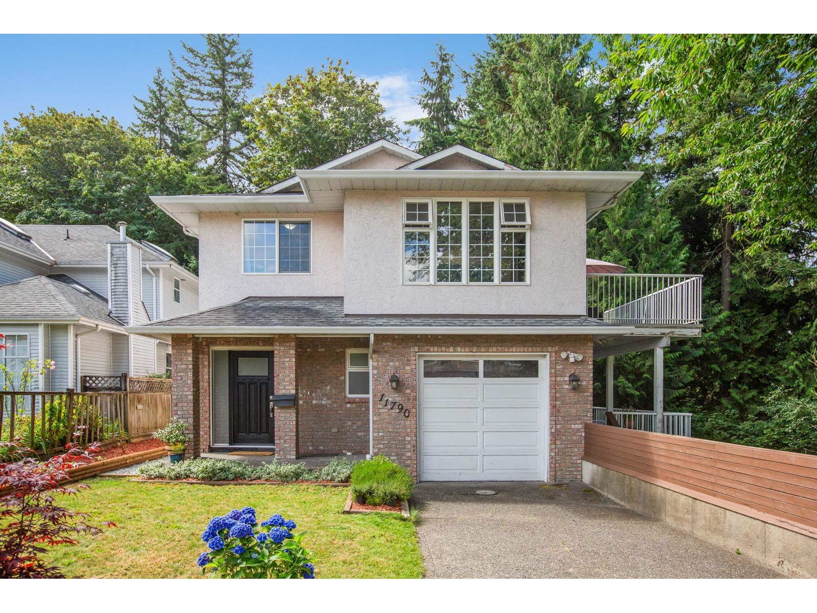 98 Avenue Unit 11790, Surrey, BC V3V 2J4
