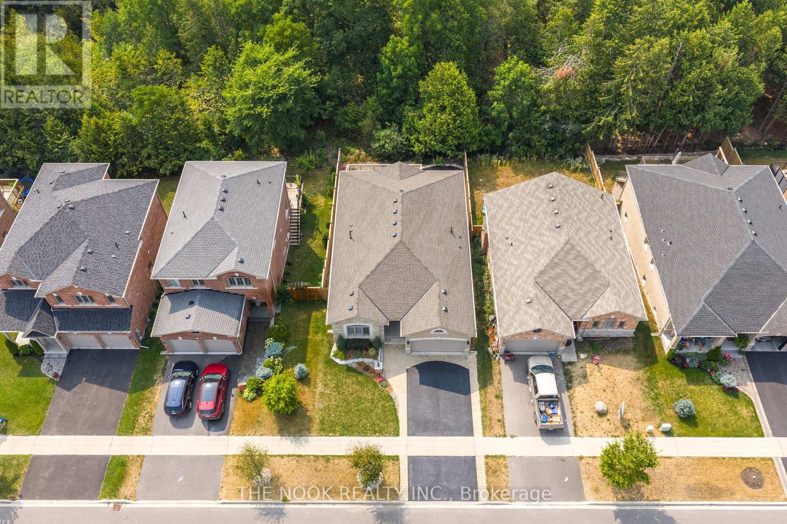145 Springdale Dr, Kawartha Lakes Lindsay, ON K9V 0N1